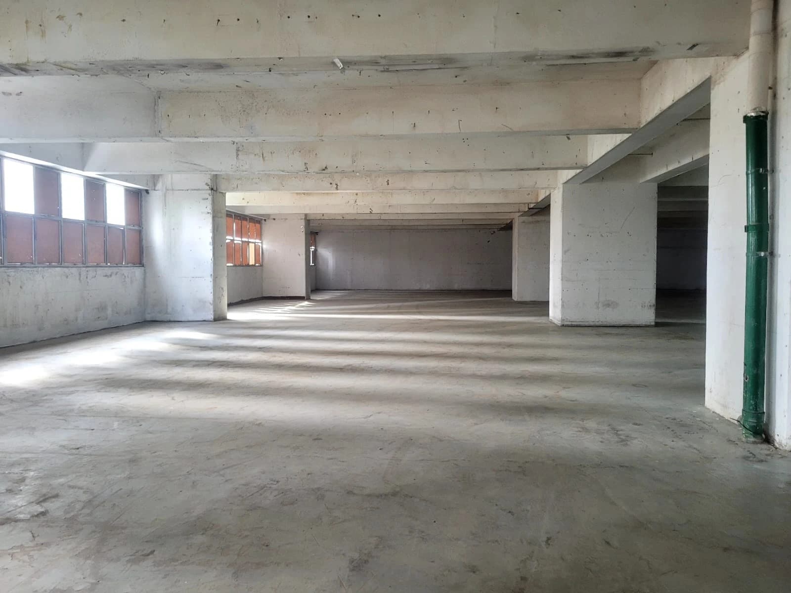 荃灣工業中心3至5樓全層-清拆工程